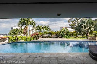 Casa de 5 alcobas en venta en Menga, Cali, 1068 m² · foto 2 de 20
