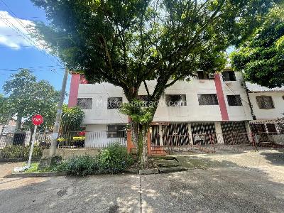 Apartamento en venta en El Refugio, Cali · foto 2 de 15