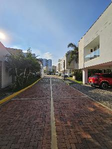 Casa en venta en Ciudad Jardin, Cali · foto 11 de 16
