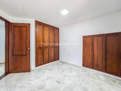 Apartamento de 4 alcobas en venta en Santa Teresita, Cali, 194 m² · foto 20 de 20
