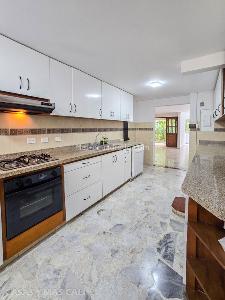 Apartamento de 4 alcobas en venta en Santa Teresita, Cali, 194 m² · foto 5 de 20
