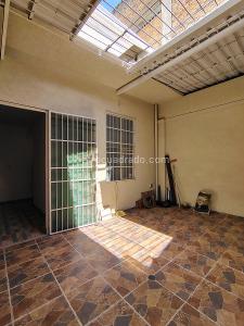 Casa de 4 alcobas en venta en Bretaña, Cali, 230 m² · foto 7 de 16