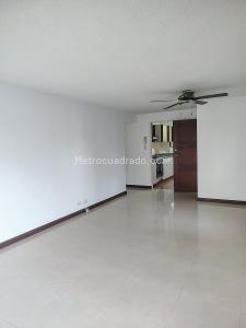 Apartamento en venta en Multicentro, Cali · foto 3 de 16