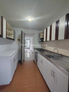 Apartamento en venta en Multicentro, Cali · foto 5 de 16