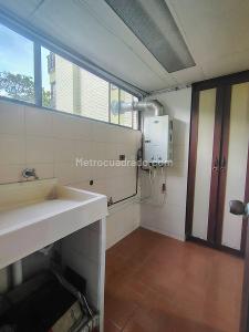 Apartamento en venta en Multicentro, Cali · foto 6 de 16