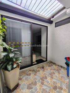 Casa de 5 alcobas en venta en El Refugio, Cali, 250 m² · foto 10 de 20