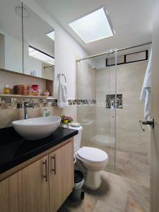 Casa de 5 alcobas en venta en El Refugio, Cali, 250 m² · foto 12 de 20