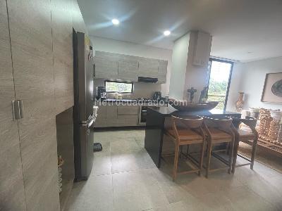Apartamento de 3 alcobas en venta en Santa Teresita, Cali, 207 m² · foto 3 de 20