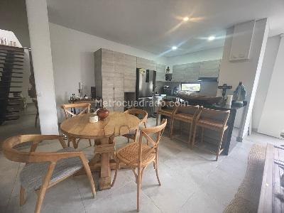 Apartamento de 3 alcobas en venta en Santa Teresita, Cali, 207 m² · foto 4 de 20