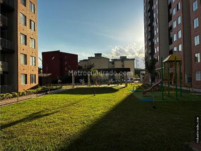 Apartamento de 3 alcobas en venta en La Alborada, Cali, 50 m² · foto 15 de 20