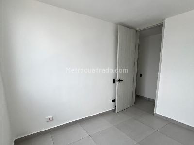 Apartamento de 3 alcobas en venta en La Alborada, Cali, 50 m² · foto 7 de 20