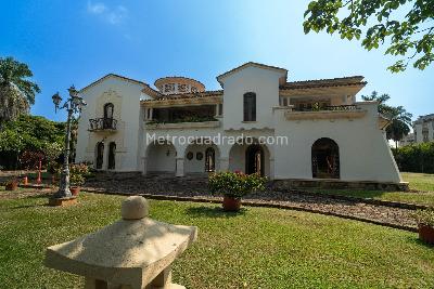 Casa de 5 alcobas en venta en El Limonar, Cali, 1204 m² · foto 3 de 20