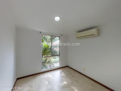 Casa de 4 alcobas en venta en El Castillo, Cali, 135 m² · foto 17 de 20