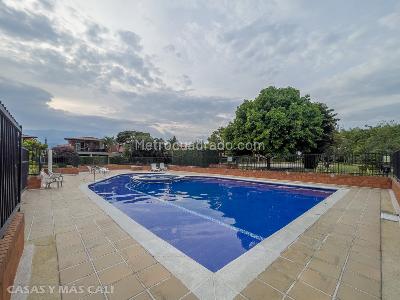 Casa de 4 alcobas en venta en El Castillo, Cali, 135 m² · foto 2 de 20
