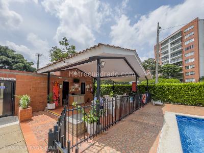Apartamento de 2 alcobas en venta en Valle Del Lili, Cali, 56 m² · foto 2 de 20