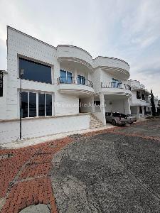 Casa de 5 alcobas en venta en Ciudad Jardin, Cali, 432 m² · foto 2 de 20