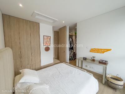 Apartamento de 3 alcobas en venta en Normandia, Cali, 208 m² · foto 13 de 20
