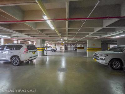 Apartamento de 3 alcobas en venta en Normandia, Cali, 208 m² · foto 2 de 20