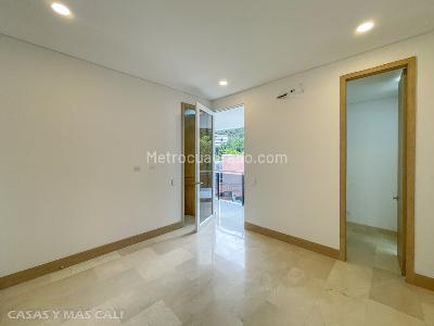 Apartamento de 3 alcobas en venta en Chipichape, Cali, 217 m² · foto 10 de 19