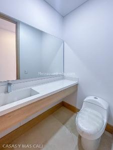 Apartamento de 3 alcobas en venta en Chipichape, Cali, 217 m² · foto 15 de 19
