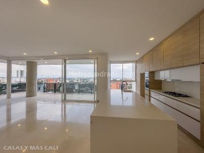 Apartamento de 3 alcobas en venta en Chipichape, Cali, 217 m² · foto 18 de 19