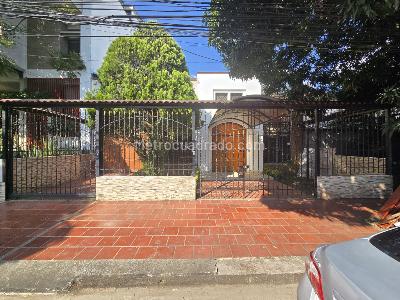 Casa de 5 alcobas en venta en Ciudad Jardin, Cali, 480 m² · foto 3 de 20
