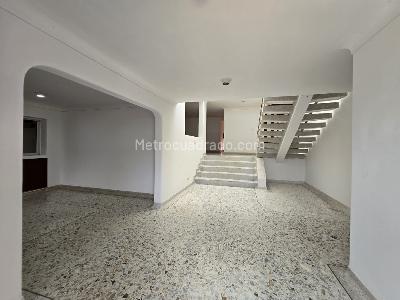 Casa de 5 alcobas en venta en Ciudad Jardin, Cali, 700 m² · foto 7 de 20