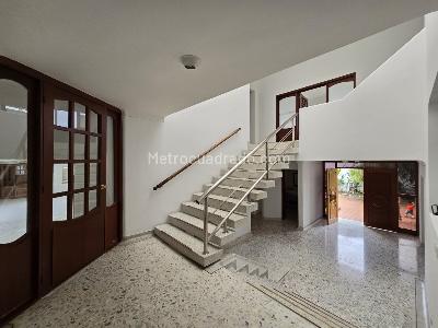 Casa de 5 alcobas en venta en Ciudad Jardin, Cali, 700 m² · foto 9 de 20