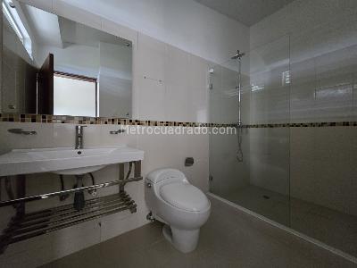 Casa de 5 alcobas en venta en Ciudad Jardin, Cali, 700 m² · foto 10 de 20