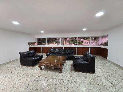Casa de 5 alcobas en venta en Ciudad Jardin, Cali, 700 m² · foto 11 de 20