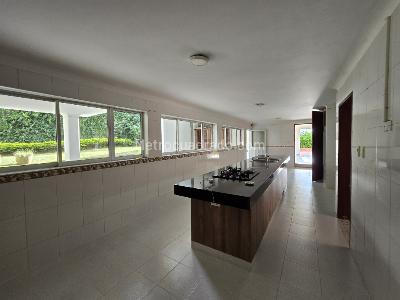 Casa de 5 alcobas en venta en Ciudad Jardin, Cali, 700 m² · foto 14 de 20