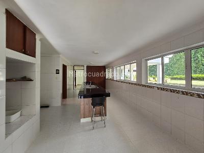Casa de 5 alcobas en venta en Ciudad Jardin, Cali, 700 m² · foto 15 de 20