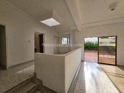 Casa de 5 alcobas en venta en Ciudad Jardin, Cali, 700 m² · foto 16 de 20