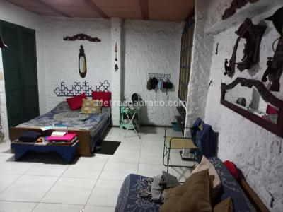 Casa de 5 alcobas en venta en Vipasa, Cali, 278 m² · foto 7 de 12