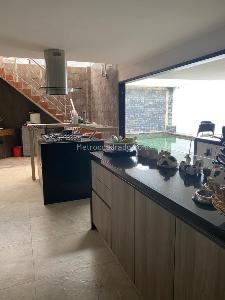 Casa de 5 alcobas en venta en Santa Teresita, Cali, 550 m² · foto 5 de 12