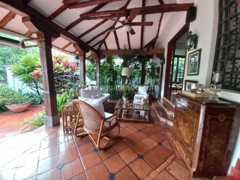 Casa – Cali, Ciudad Jardín, Comuna 22 - Más