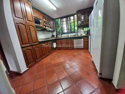 Casa de 5 alcobas en venta en Ciudad Jardin, Cali, 344 m² · foto 12 de 20