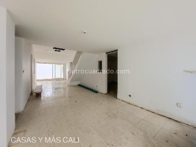 Casa de 5 alcobas en venta en Tequendama, Cali, 300 m² · foto 2 de 12