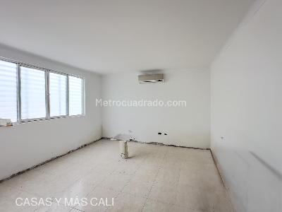 Casa de 5 alcobas en venta en Tequendama, Cali, 300 m² · foto 3 de 12