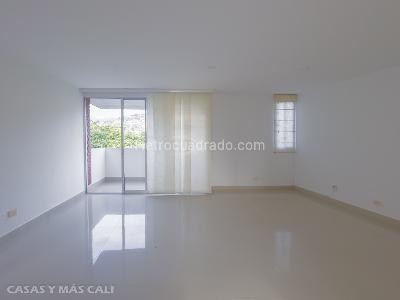 Apartamento en venta en El Lido, Cali · foto 2 de 18