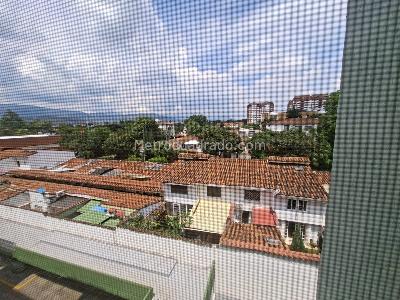 Apartamento en venta en El Limonar, Cali · foto 5 de 13