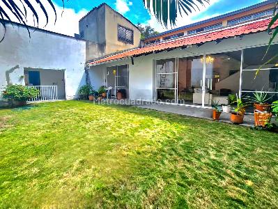 Casa de 5 alcobas en venta en Mirriñao, Palmira, 398 m² · foto 3 de 20