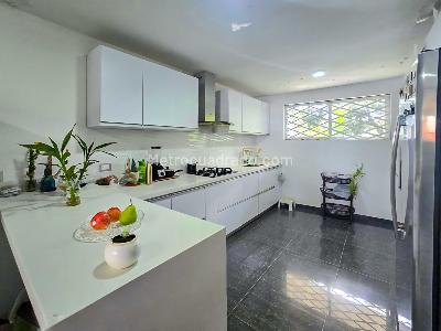 Casa de 5 alcobas en venta en Mirriñao, Palmira, 398 m² · foto 9 de 20