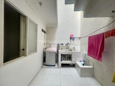 Casa de 5 alcobas en venta en Barrio Nuevo, Palmira, 242 m² · foto 12 de 20