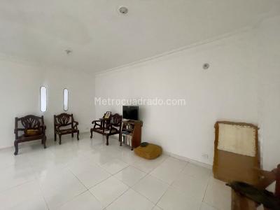 Casa de 5 alcobas en venta en Barrio Nuevo, Palmira, 242 m² · foto 3 de 20
