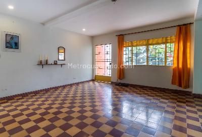 Casa de 3 alcobas en venta en Miraflores, Cali, 303 m² · foto 5 de 20