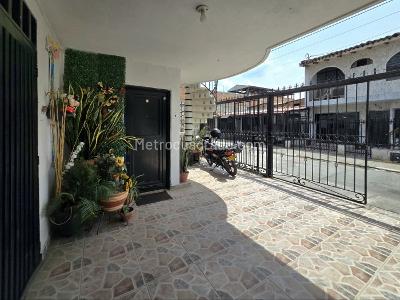 Casa de 5 alcobas en venta en Salomia, Cali, 270 m² · foto 4 de 20