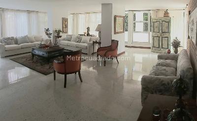 Apartamento de 4 alcobas en venta en San Vicente, Cali, 216 m² · foto 3 de 18
