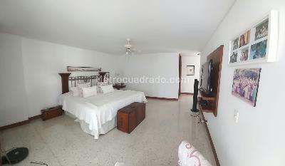 Apartamento de 4 alcobas en venta en San Vicente, Cali, 216 m² · foto 4 de 18