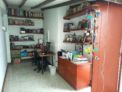 Apartamento de 4 alcobas en venta en San Vicente, Cali, 216 m² · foto 10 de 18
